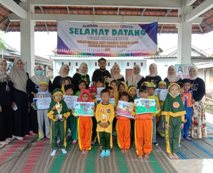 Lomba Mewarnai dalam Rangka Soft Opening Cabang Baru Alhimni Education Center 2022